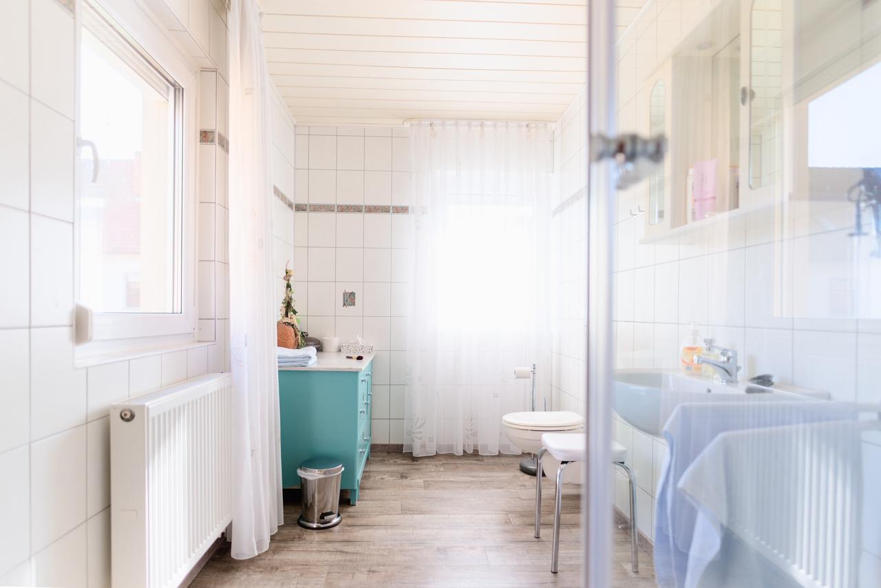 Domizil Nunn Hotel Escherndorf Buitenkant foto