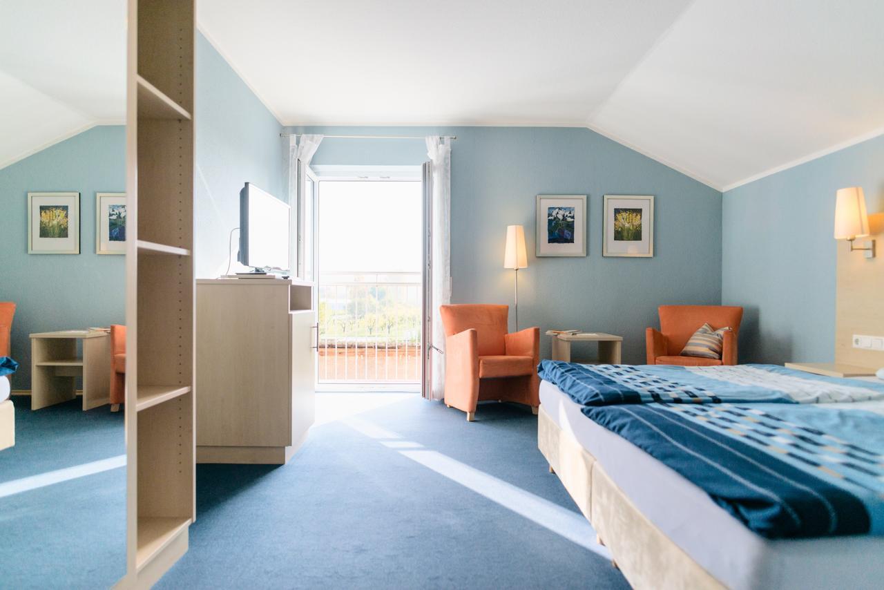 Domizil Nunn Hotel Escherndorf Buitenkant foto